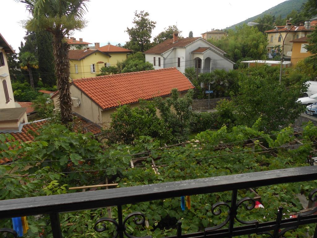 Guesthouse Kuca Na Sterne Lovran Rum bild