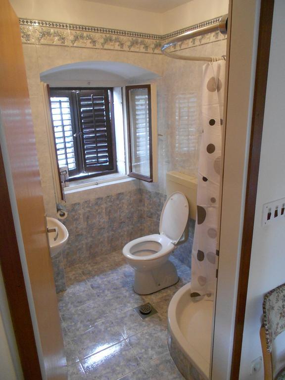 Guesthouse Kuca Na Sterne Lovran Rum bild
