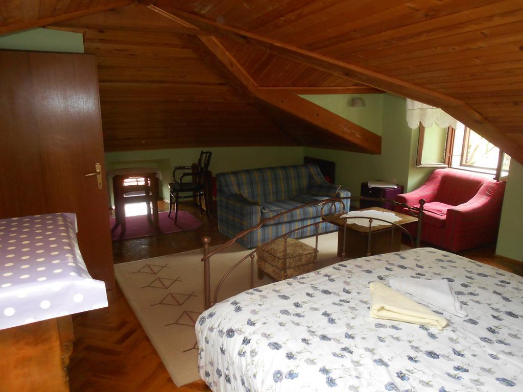 Guesthouse Kuca Na Sterne Lovran Rum bild